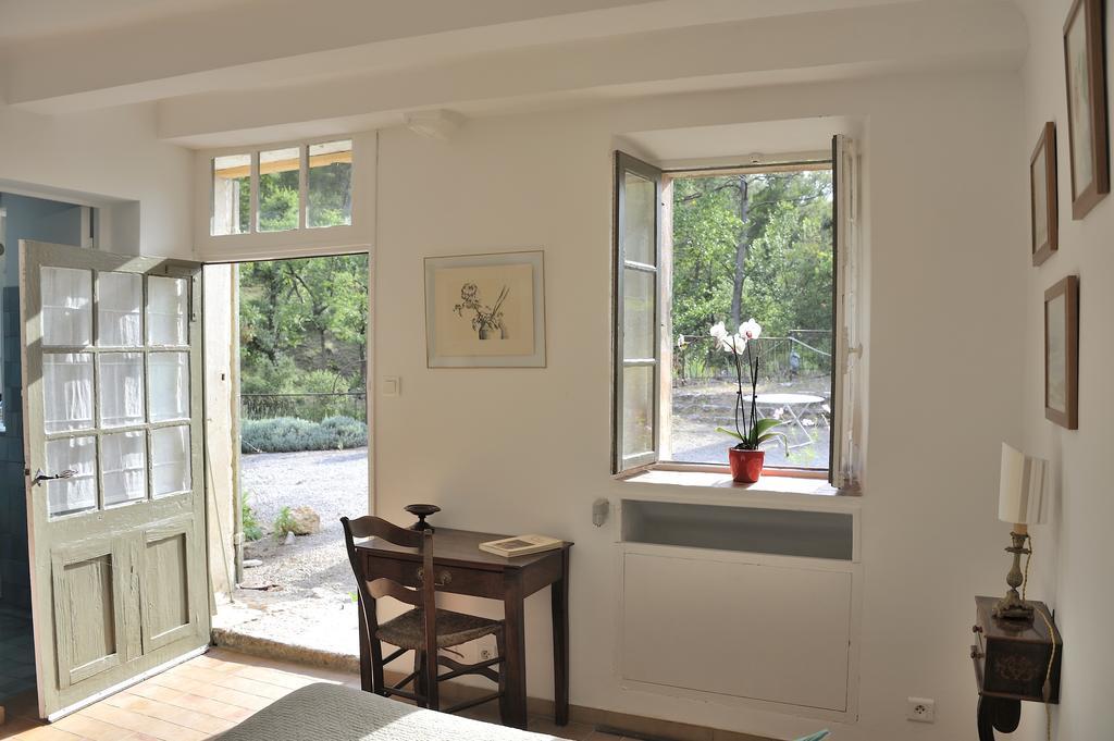 Bed and Breakfast Le Moulin En Provence Saint-Antonin-sur-Bayon Экстерьер фото